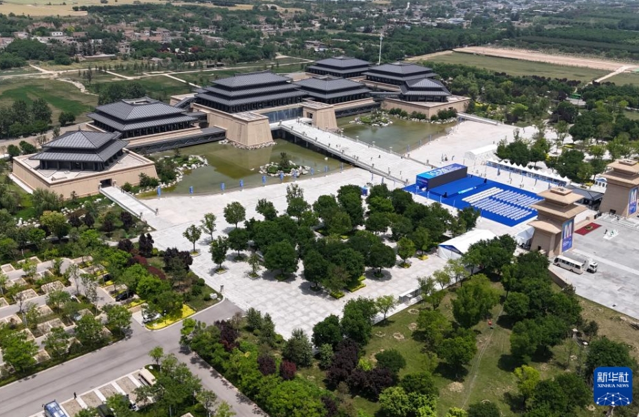 今もなお発展を続ける千年の古都・西安 陝西省 今もなお発展を続ける千年の古都・西安 陝西省